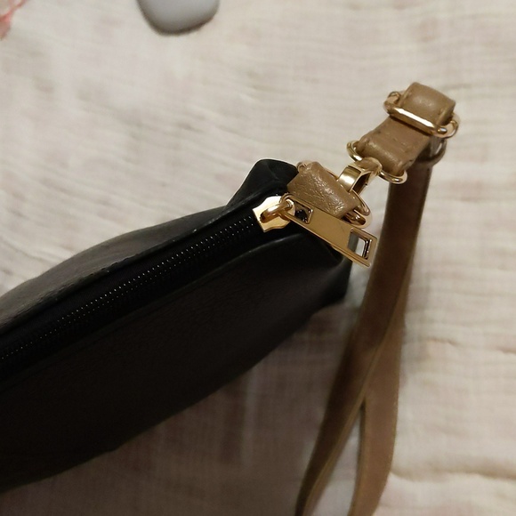 Black and Tan purse - Picture 5 of 5